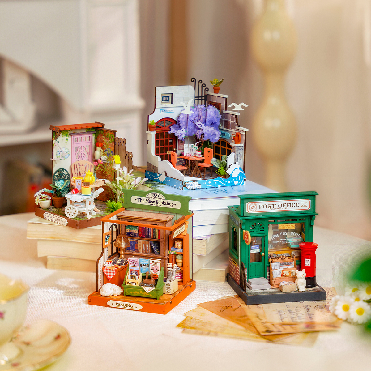 Rolife Kleine & Warme Raum Serie3 Tischkollektion Ausstellungs-Szene