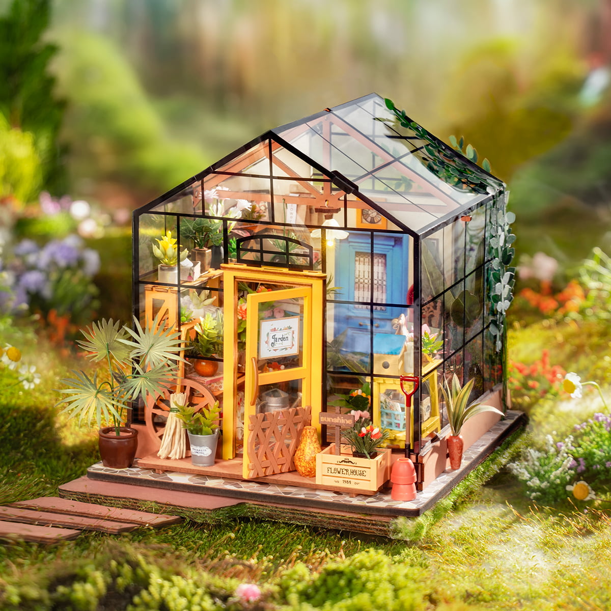 Rolife DIY Miniature House - Cathy's Flower House DG104 greenhouse display scene