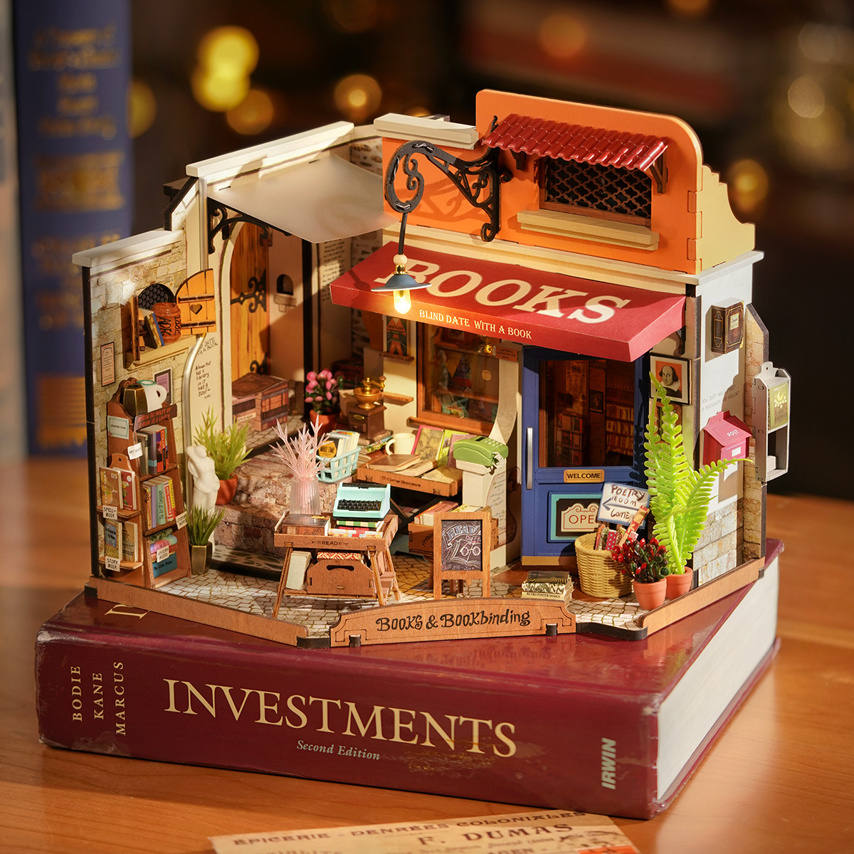 Rolife DIY Miniature House Kit - Corner Bookstore DG164 gallery image 1