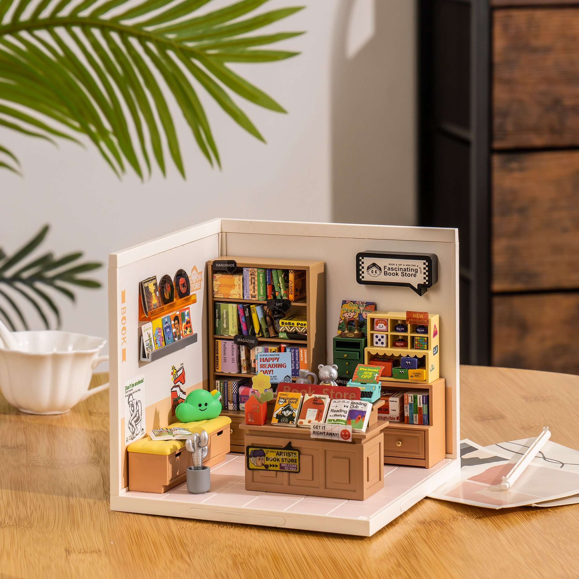 Rolife Fascinating Book Store Super Creator Miniature House DW004