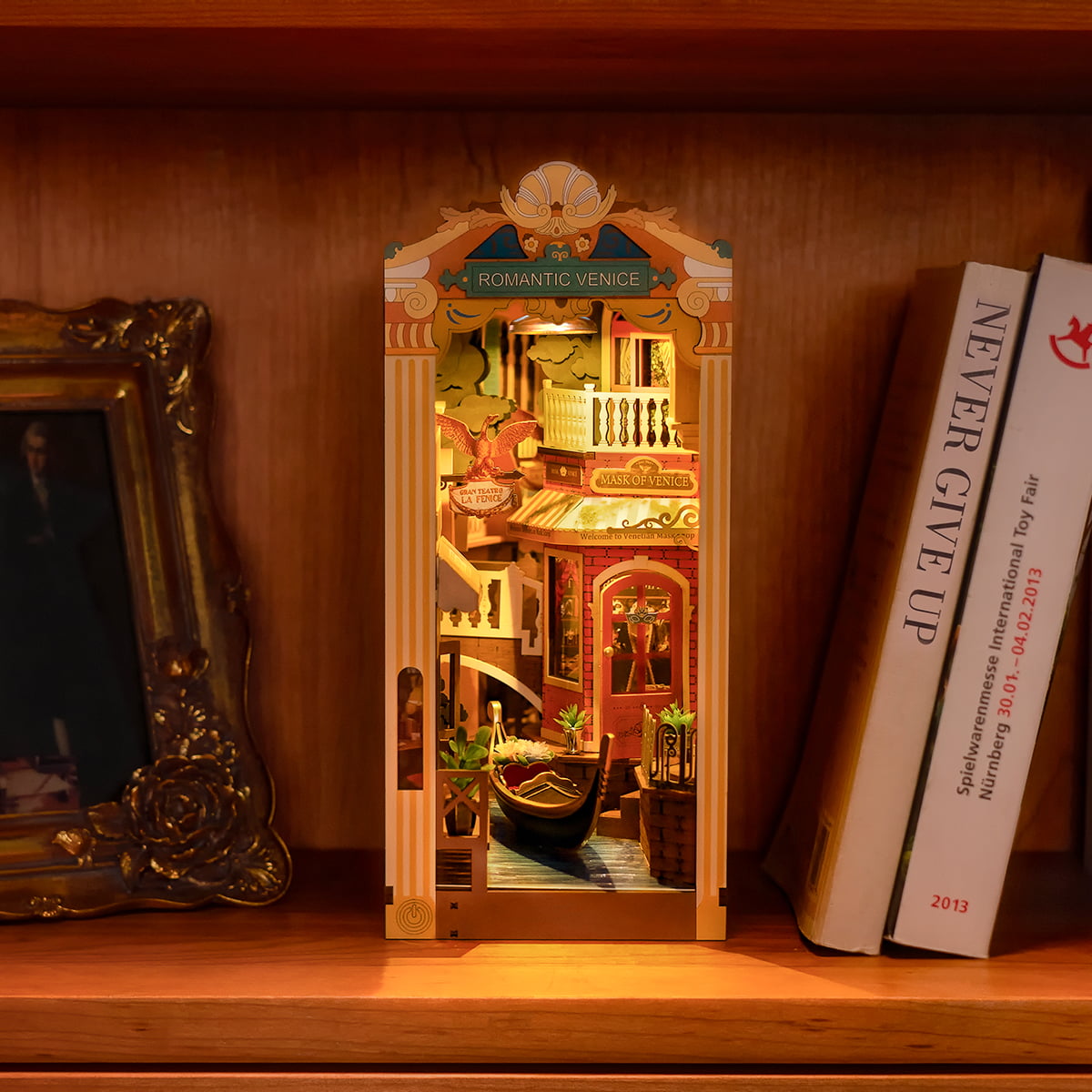 Rolife DIY Boek Nook Kit - Romantisch Venetië TGB08 galerij afbeelding 4