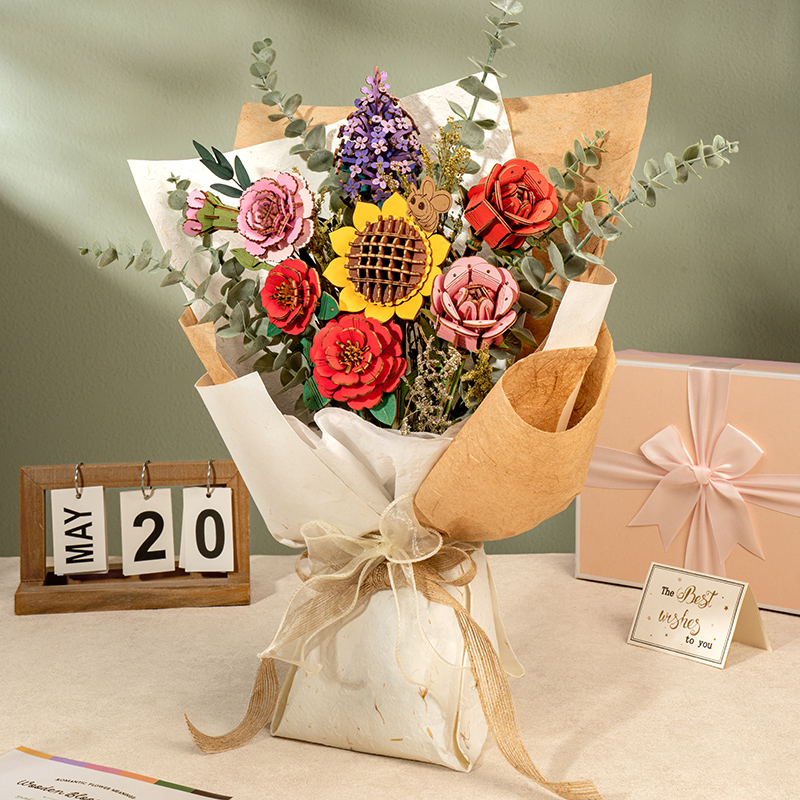 Rowood Red Rose TW042 bouquet arrangement display scene
