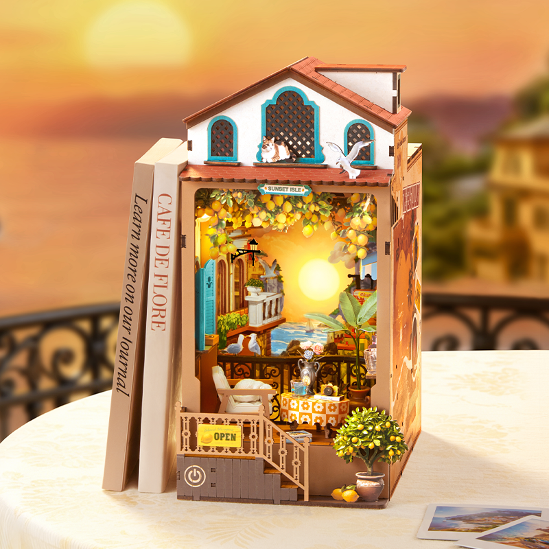 Rolife DIY Book Nook Kit - Sunset Isle TGB18