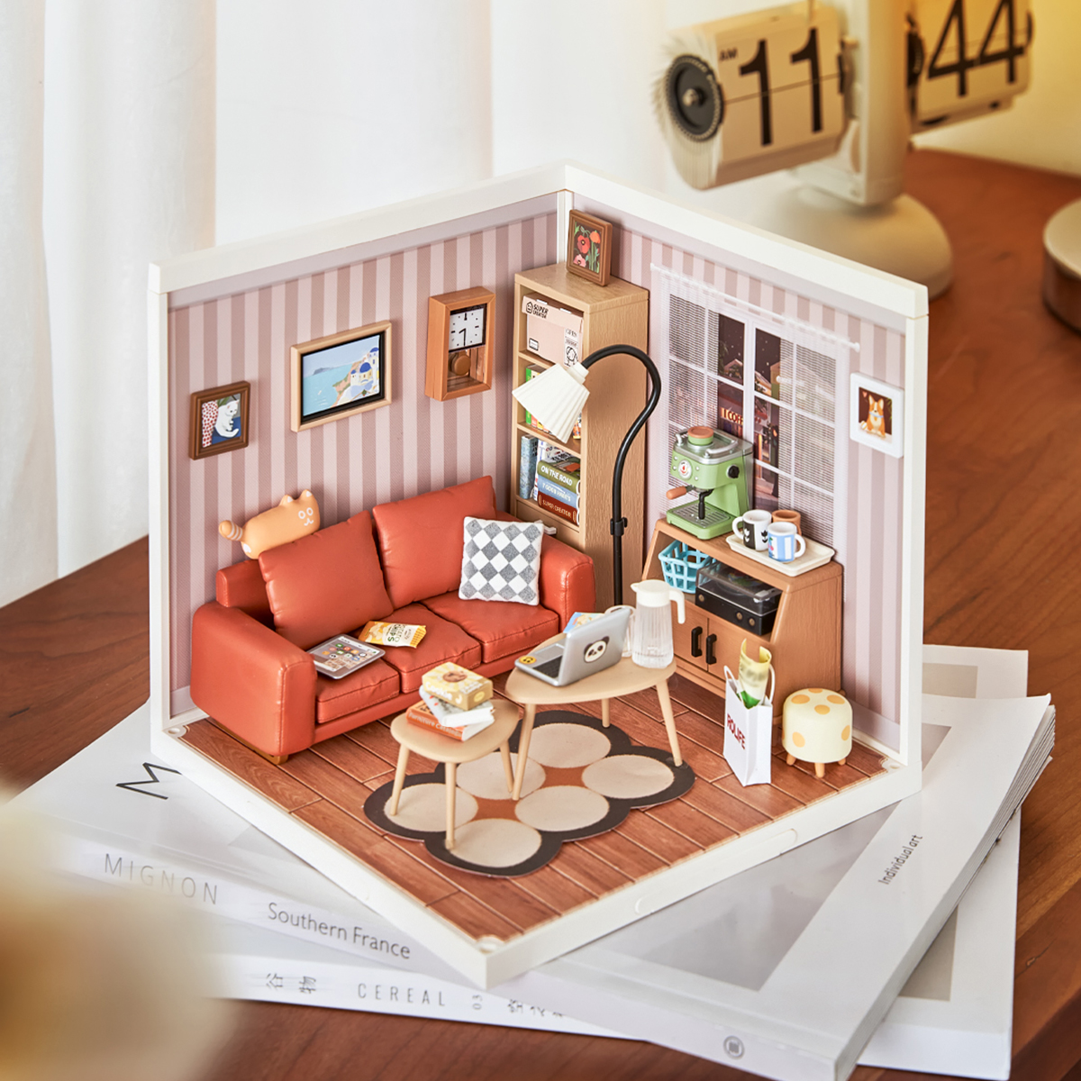 Rolife Cozy Living Lounge Super Creator Miniature House DW007 gallery image 2