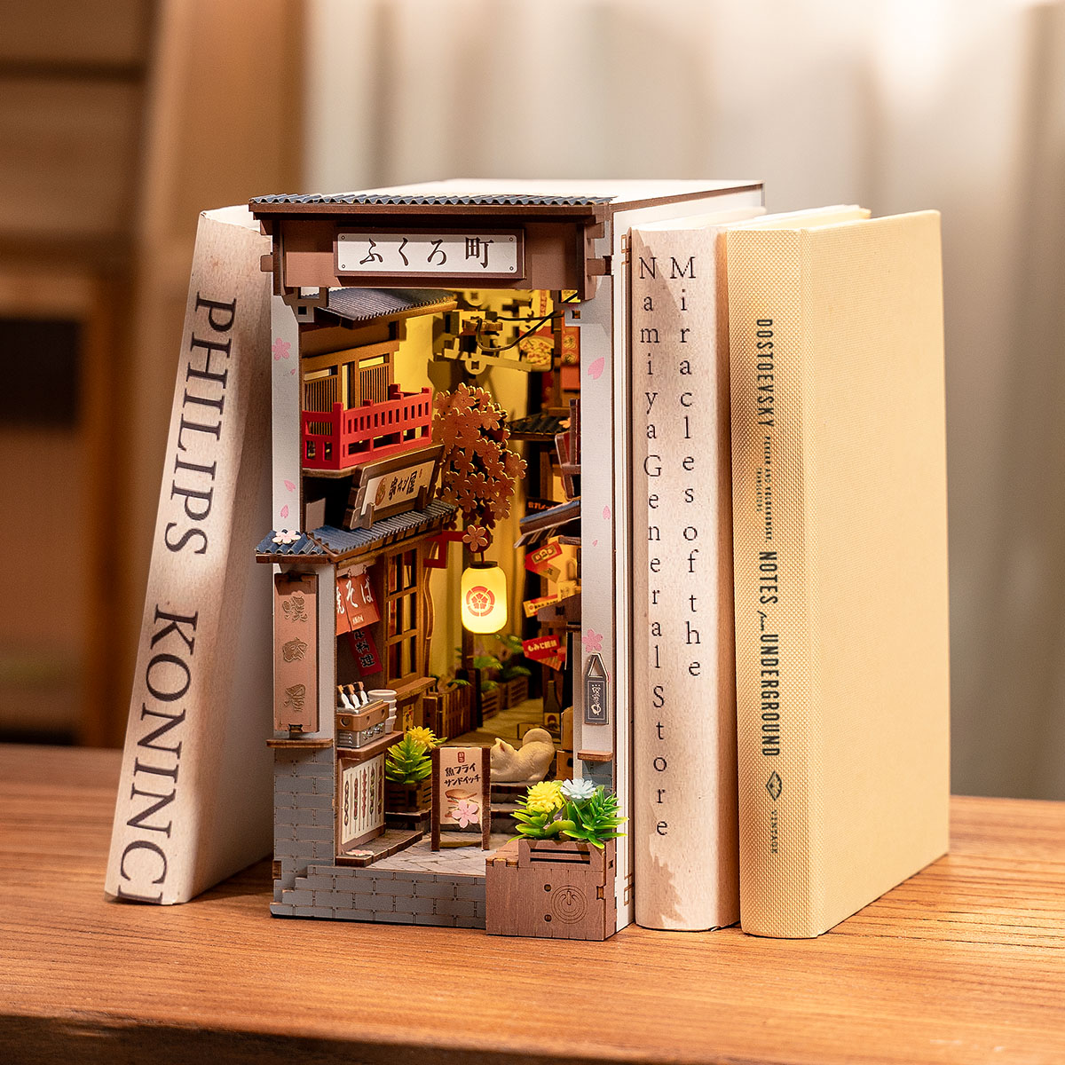 Rolife DIY Buchnische Kit - Sakura Wein Alley TGB11 Produkt-Held Bild