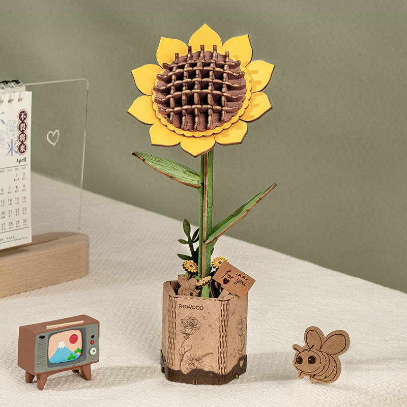 Rowood 3D Wooden Puzzle - Wooden Flower Bouquet TW01H pink flower stem detail
