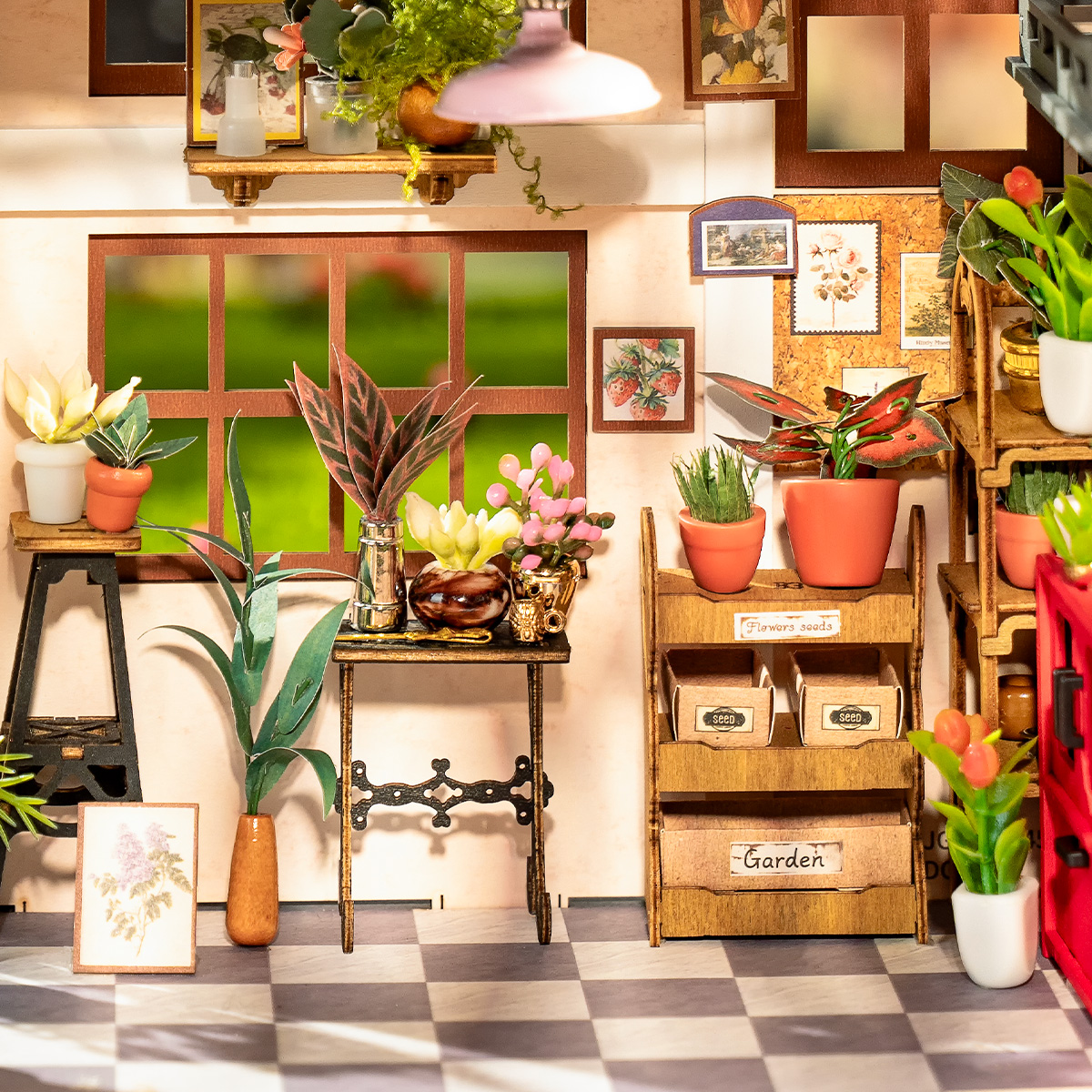 Rolife DIY Miniature Dollhouse - La boutique de fleurs d'Emily DG145 gros plan de l'intérieur de la boutique de fleurs