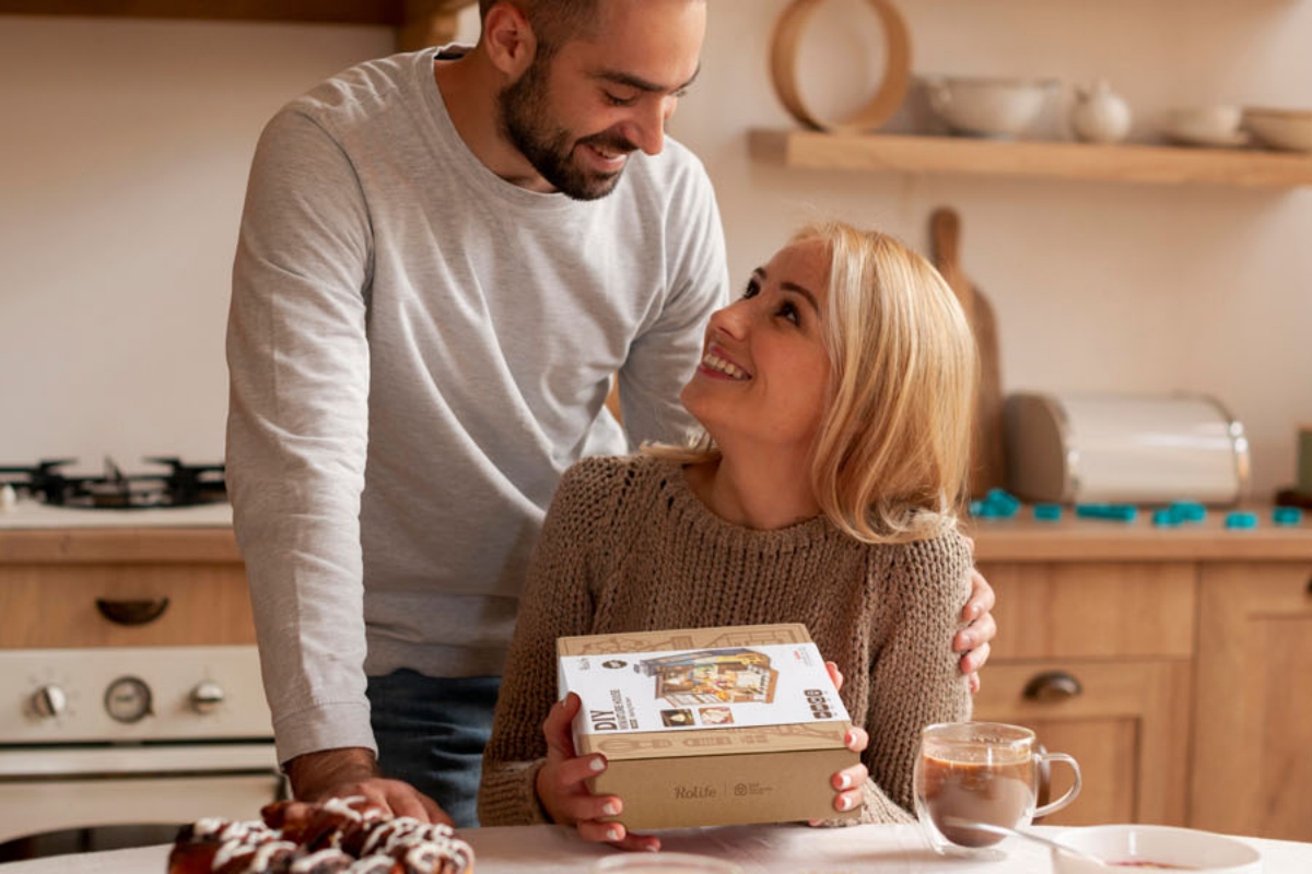 A Tiny House A Shared Memory Why Couples Love Decorating Miniature Spaces Together