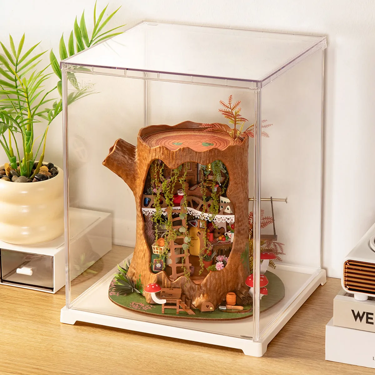 Rolife Acrylschutzabdeckung Porträtgröße L DF06L Vitrine mit Miniaturhaus innen
