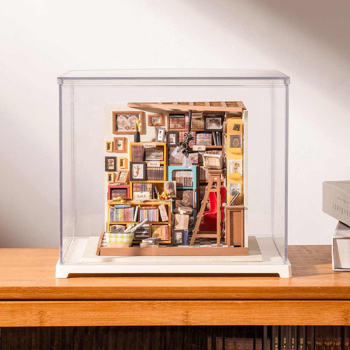 Rolife Sam's Study Library DG102 mit Display Box DF03L Galeriebild 1