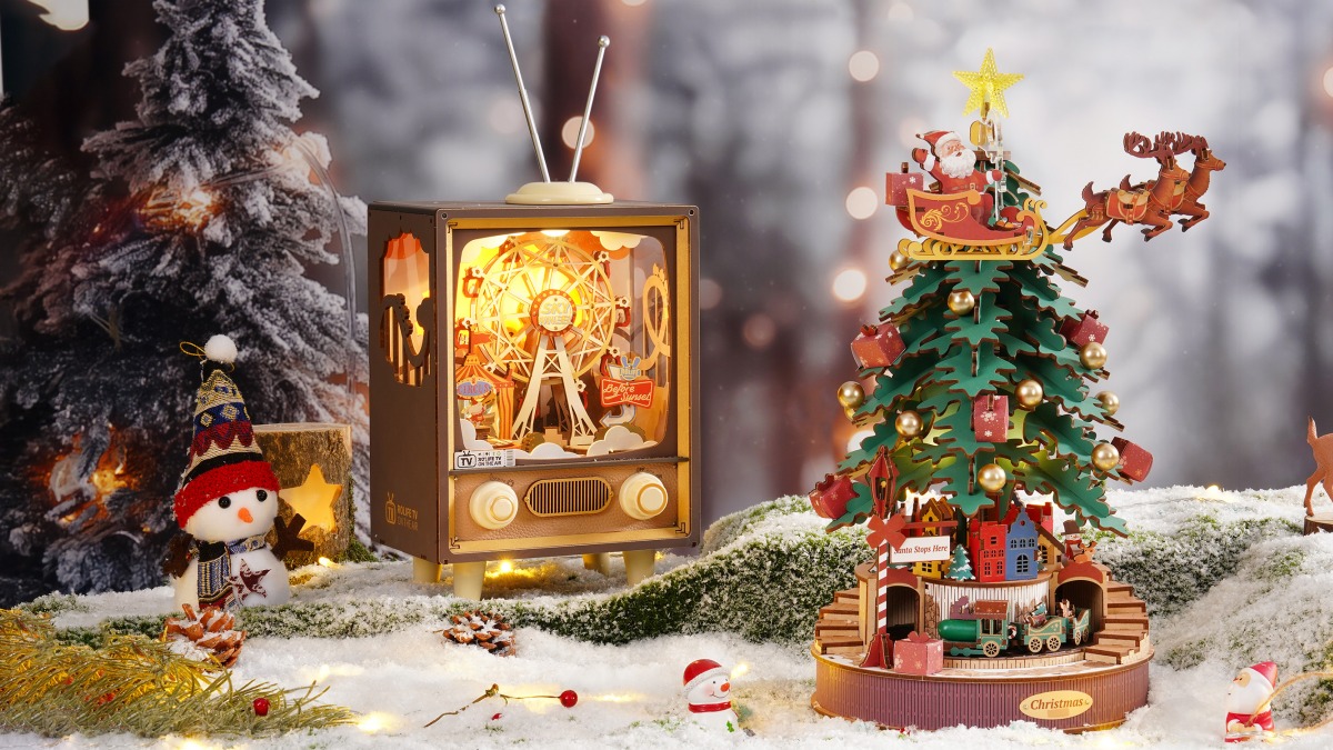 Best Christmas Music Boxes and Moving DIY Decorations