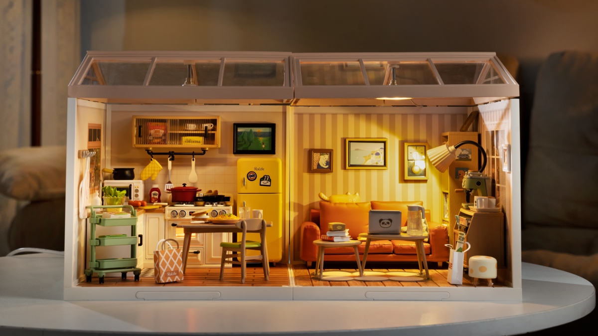 Rolife Moments How A Nurse From The Philippines Found Joy in Miniatures