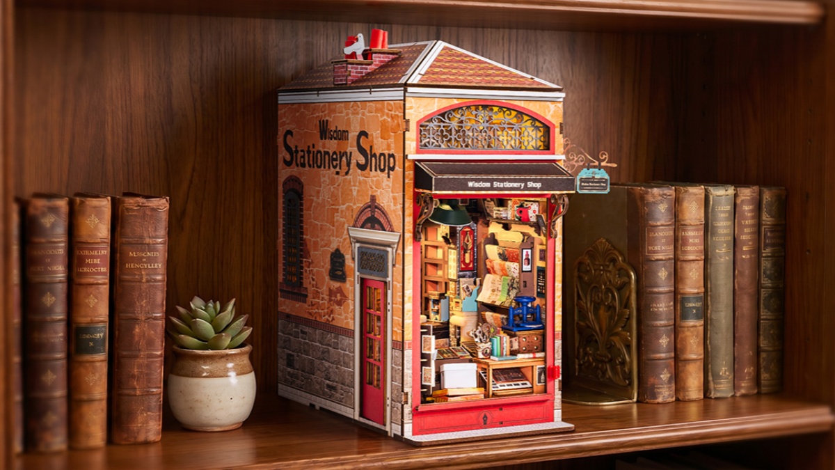 Rolife Wisdom Stationery Shop TGB19 Review Build Difficulty, Lights, Details & Real Maker Experience