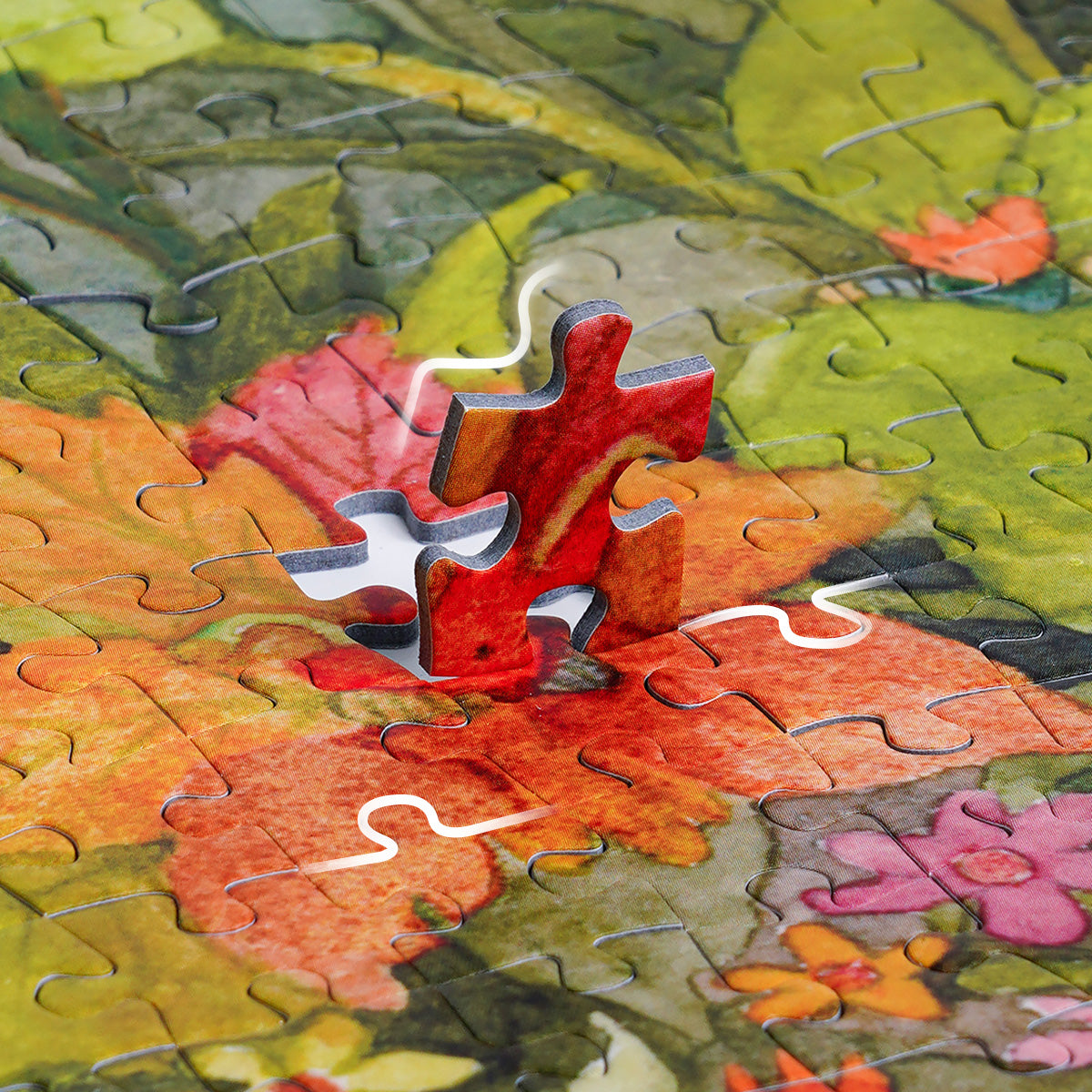 Tree House Tale PT010 close-up of puzzle pieces and interlocking detail