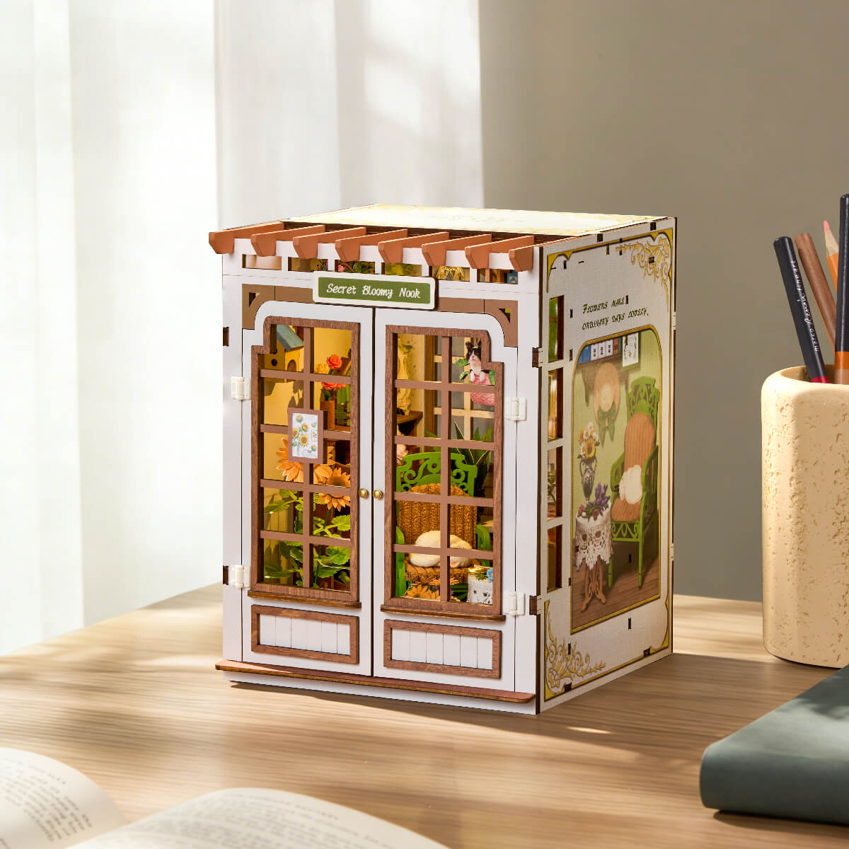 Rolife DIY Bücherecke - Geheime Bloomy Nook TGE04