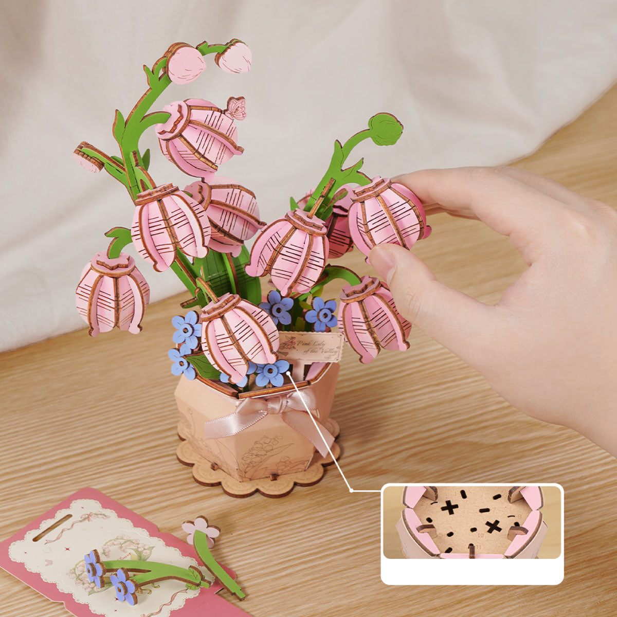 Image principale alternative 3 de la cloche de muguet rose pour SKU TF003