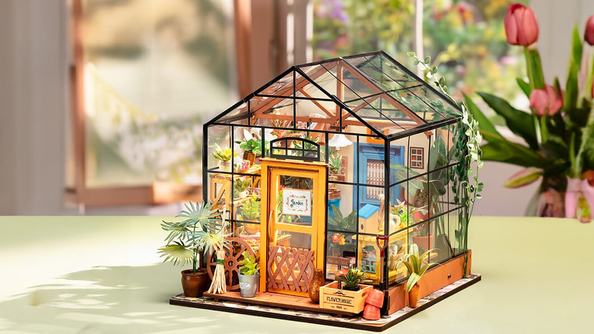 Cathy's Flower House DG104 Assembly Tips