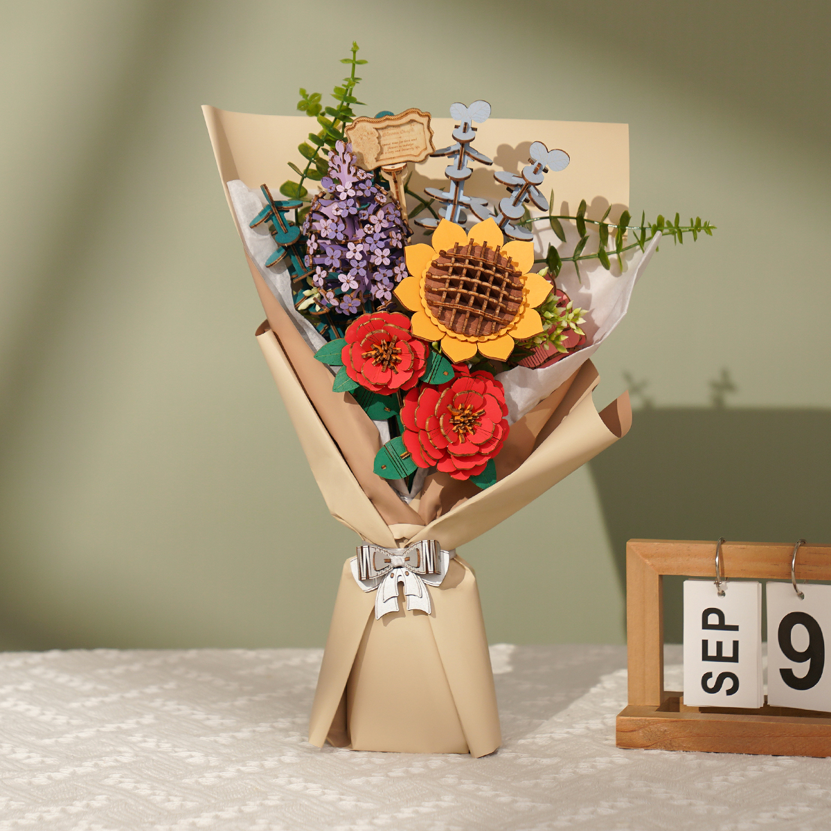 Rowood 3D Wooden Puzzle - Wooden Flower Bouquet TW01H tabletop bouquet display scene