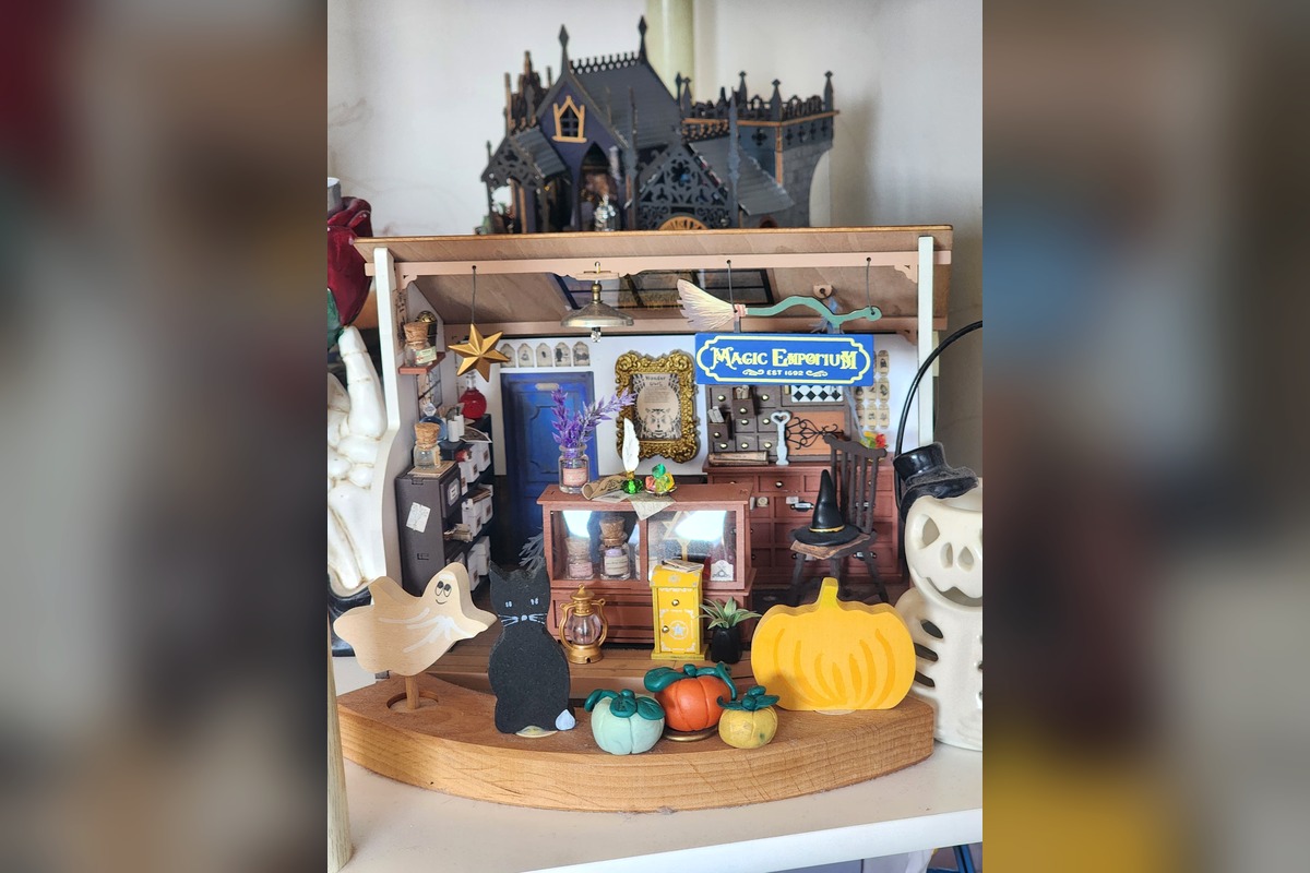 Halloween Gift Ideas for Adults, DIY Lovers & Craft Enthusiasts