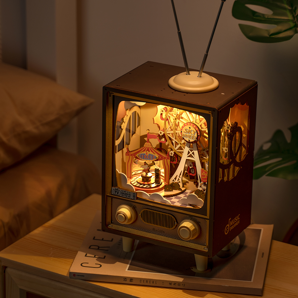 Rolife DIY Muziekdoos Puzzel - Zonsondergang Carnaval AMT01 warme nachtkastje display scène