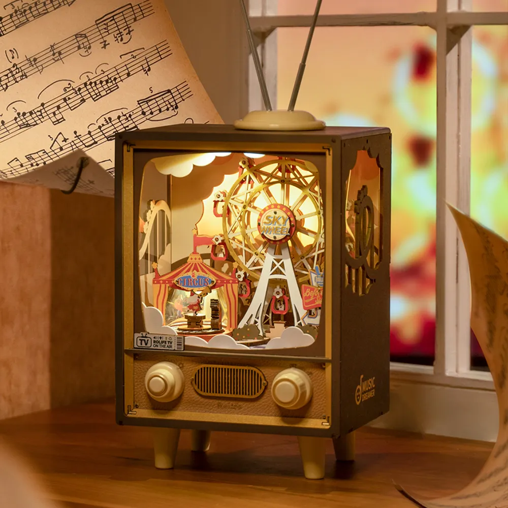 Rolife DIY Muziekdoos Puzzel - Zonsondergang Carnaval AMT01 gloeiende carnaval muziekdoos display scène