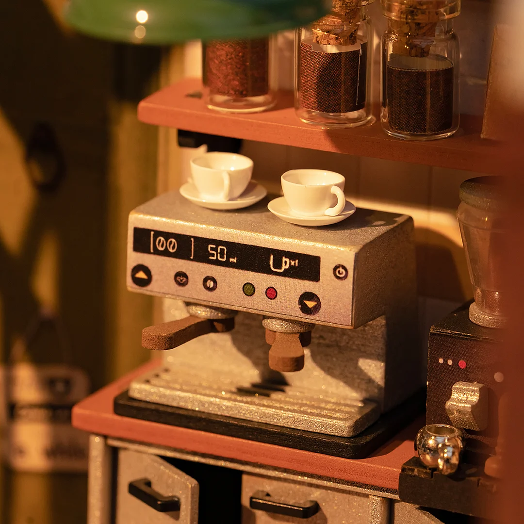 Rolife DIY Miniature House - Flavory Cafe DG162 koffiemachine en toonbank detail close-up