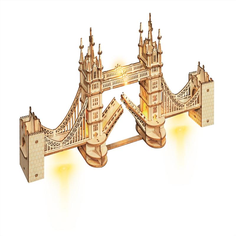 Rolife Tower Bridge TG412 3D houten puzzel op witte achtergrond