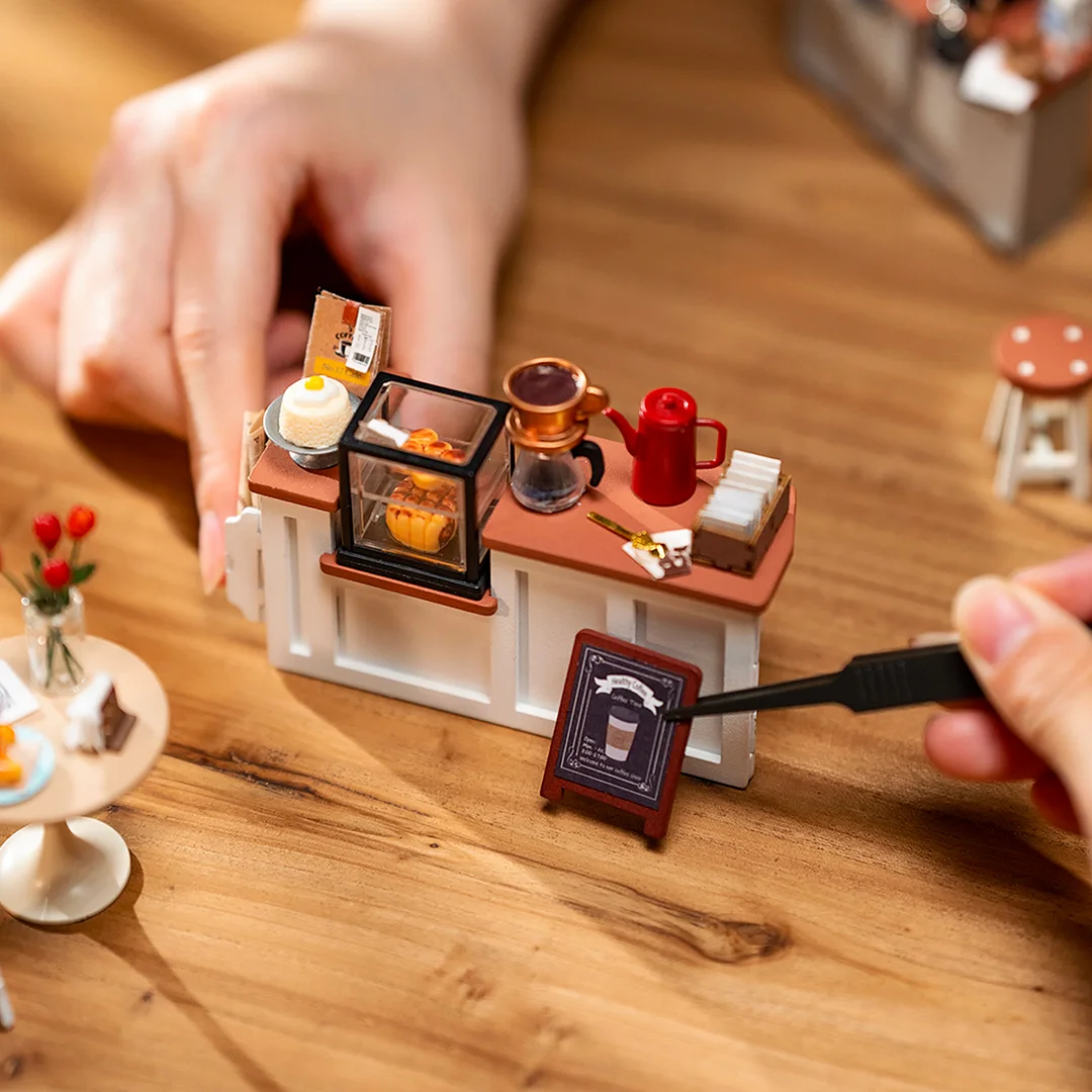 Rolife DIY Miniature House - Flavory Cafe DG162 lade en accessoires detail close-up